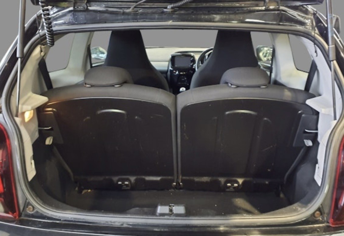 Used Peugeot 108 2014 for sale - 77336253: Photo 9