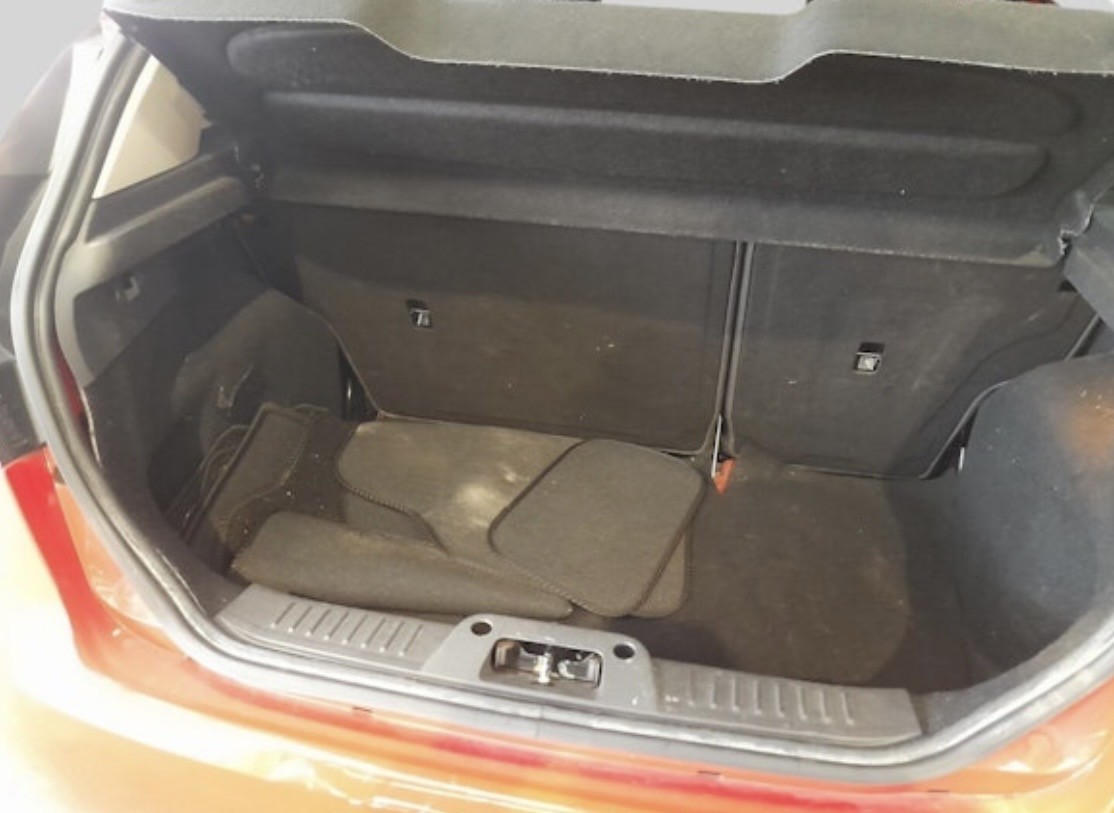 Used Ford Fiesta 2012 for sale - 76777019: Photo 9