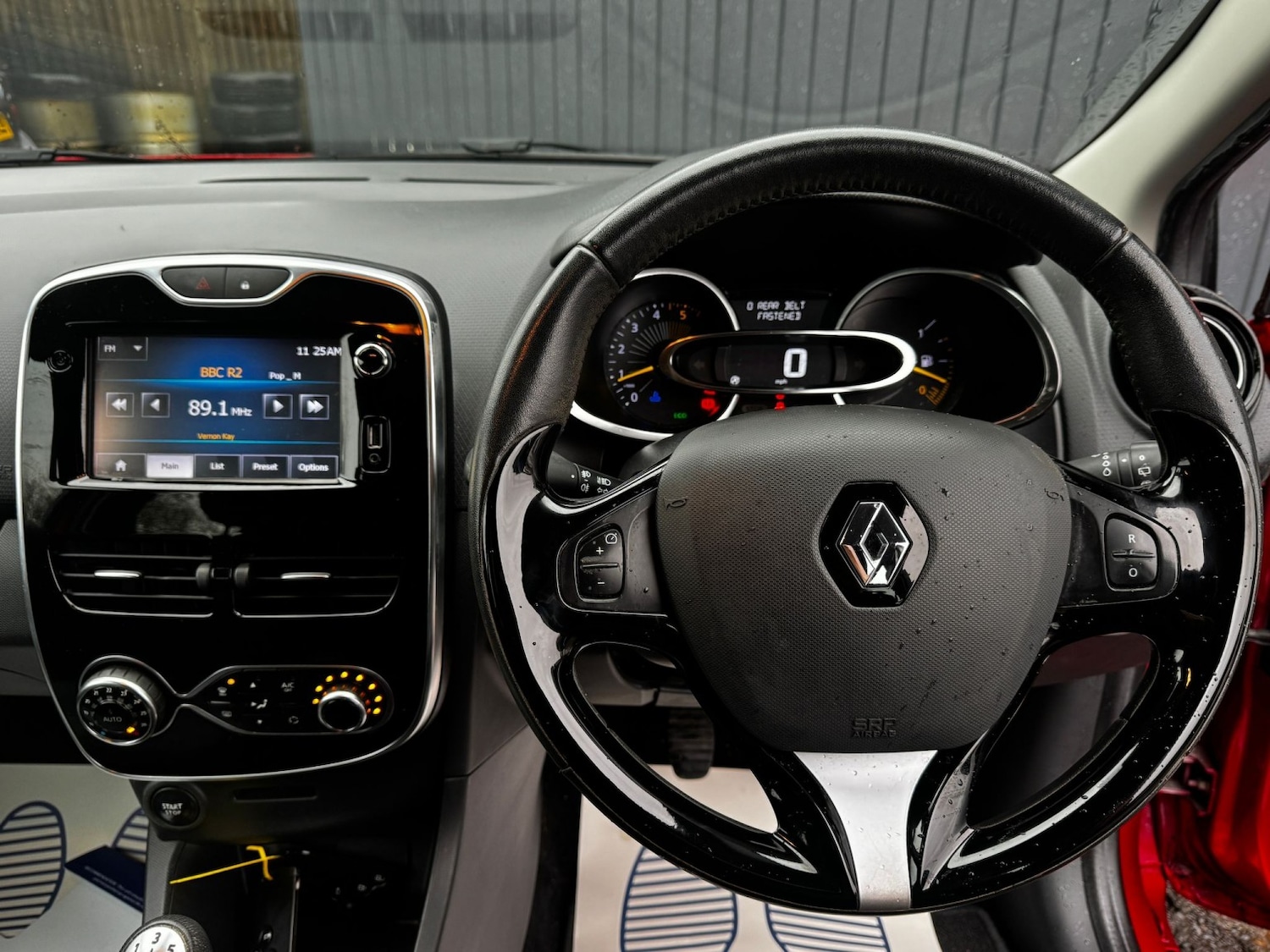 Used Renault Clio 2016 for sale - 77096945: Photo 10