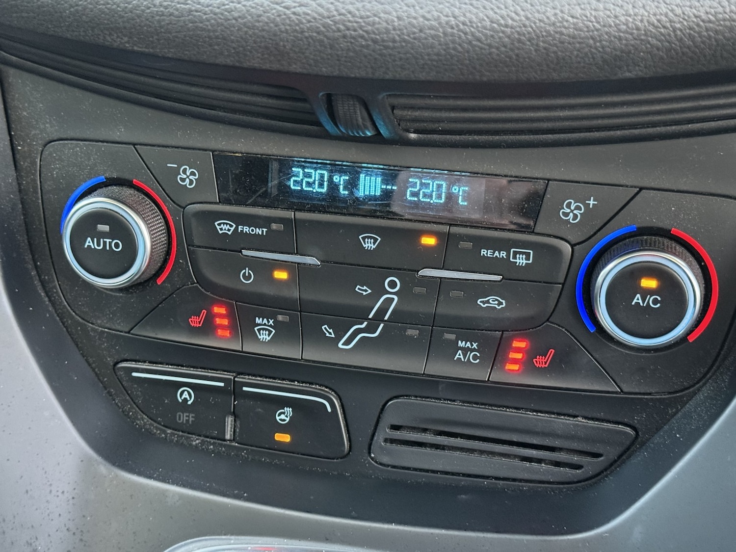 Used Ford C-Max 2015 for sale - 76974347: Photo 18