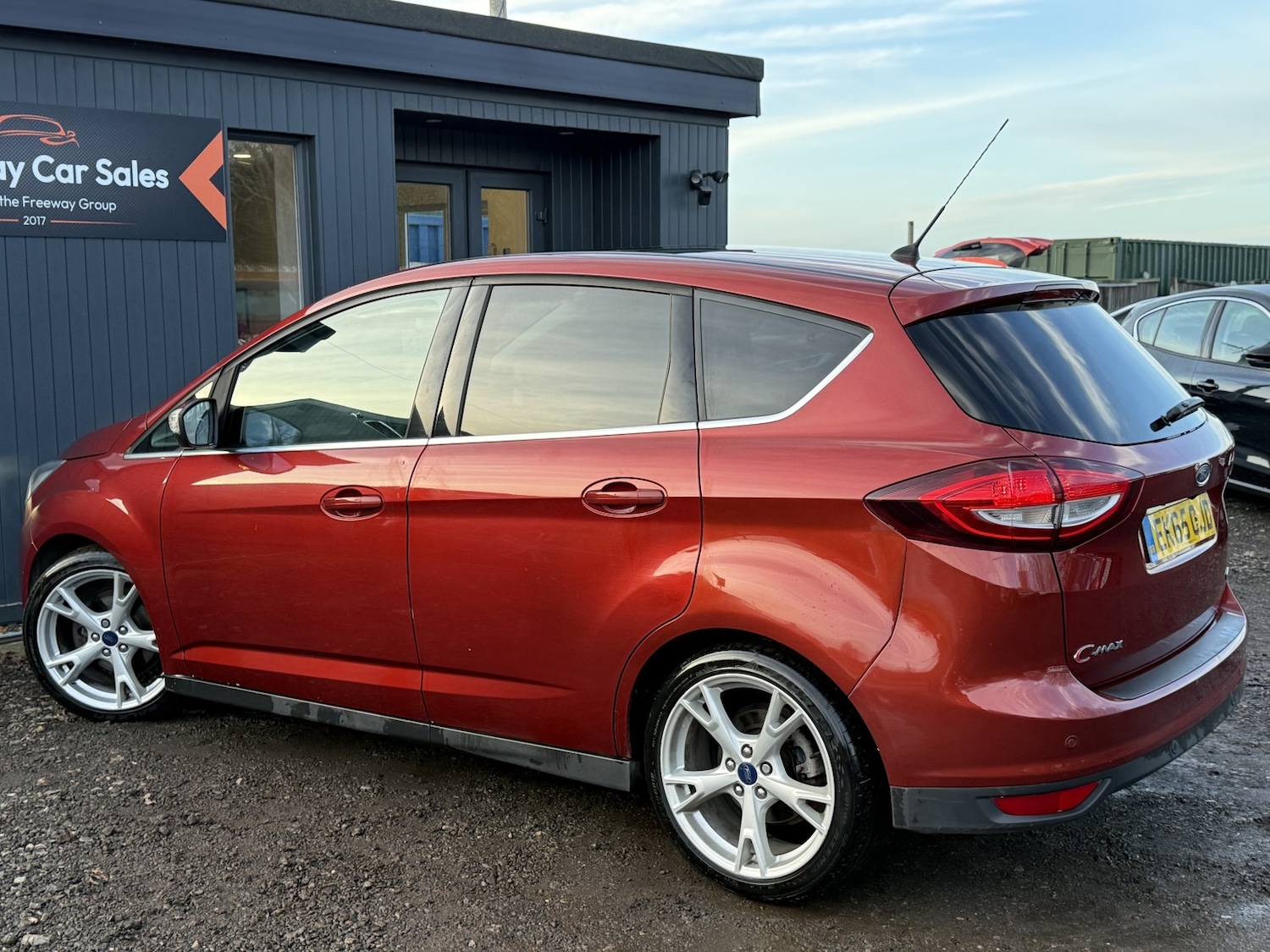 Used Ford C-Max 2015 for sale - 76974347: Photo 3