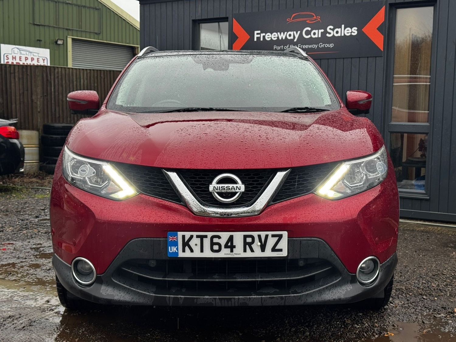 Used Nissan Qashqai 2015 for sale - 77107685: Photo 2