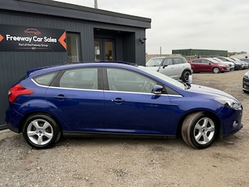 Used Ford Focus 2014 for sale - 76211935: Photo 2