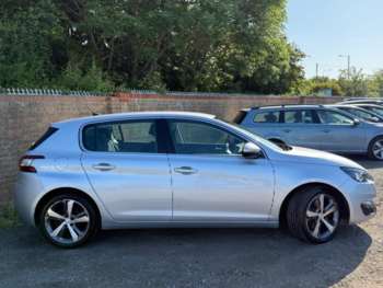 Used Peugeot 308 2017 for sale - 74723327: Photo