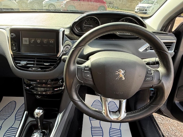 Used Peugeot 2008 2014 for sale - 75266629: Photo 12