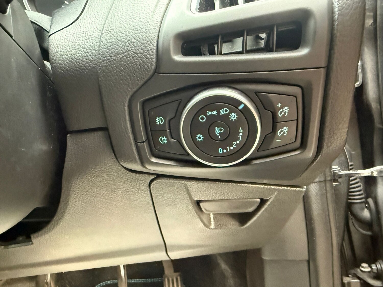 Used Ford Focus 2016 for sale - 77584591: Photo 12