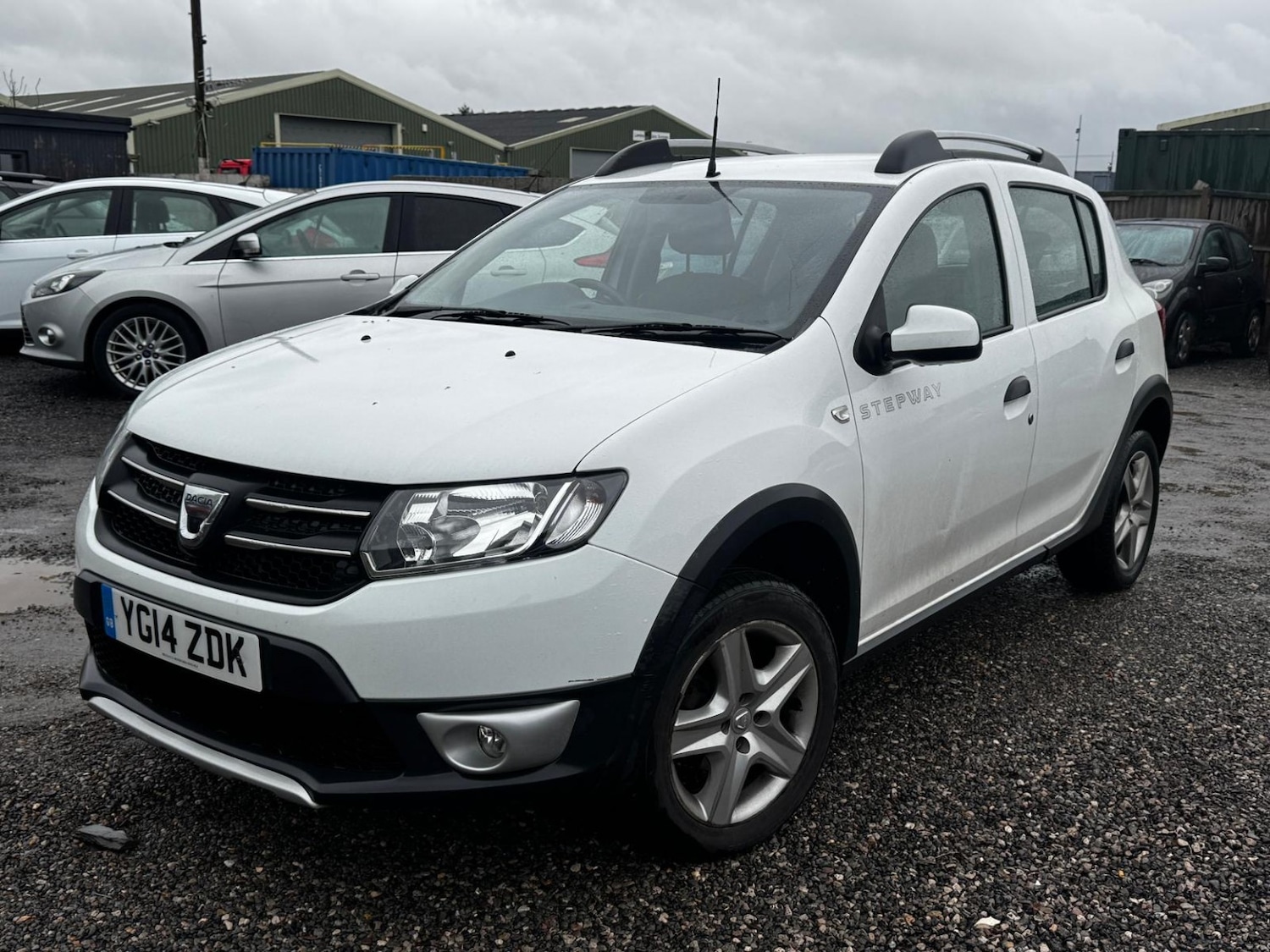 Used Dacia Sandero Stepway 2014 for sale - 77233772: Photo 2