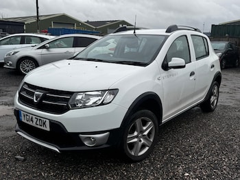 Used Dacia Sandero Stepway 2014 for sale - 77233772: Photo