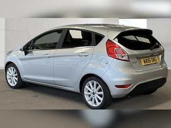 Used Ford Fiesta 2016 for sale - 79290381: Photo