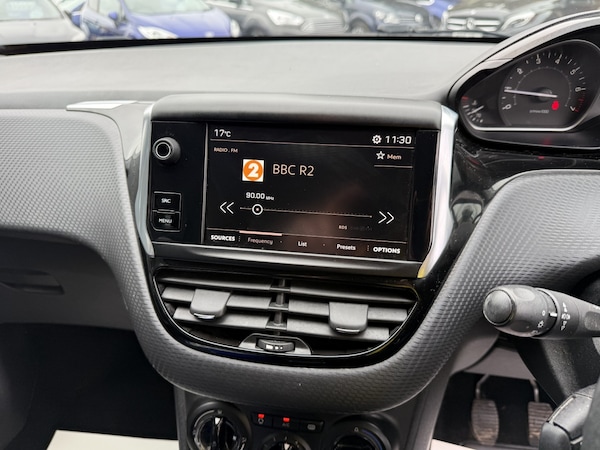 Used Peugeot 2008 2018 for sale - 76211863: Photo 13