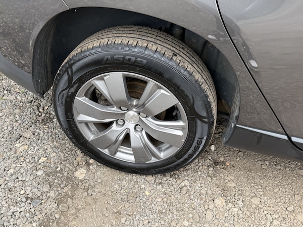 Used Peugeot 2008 2018 for sale - 76211863: Photo 8