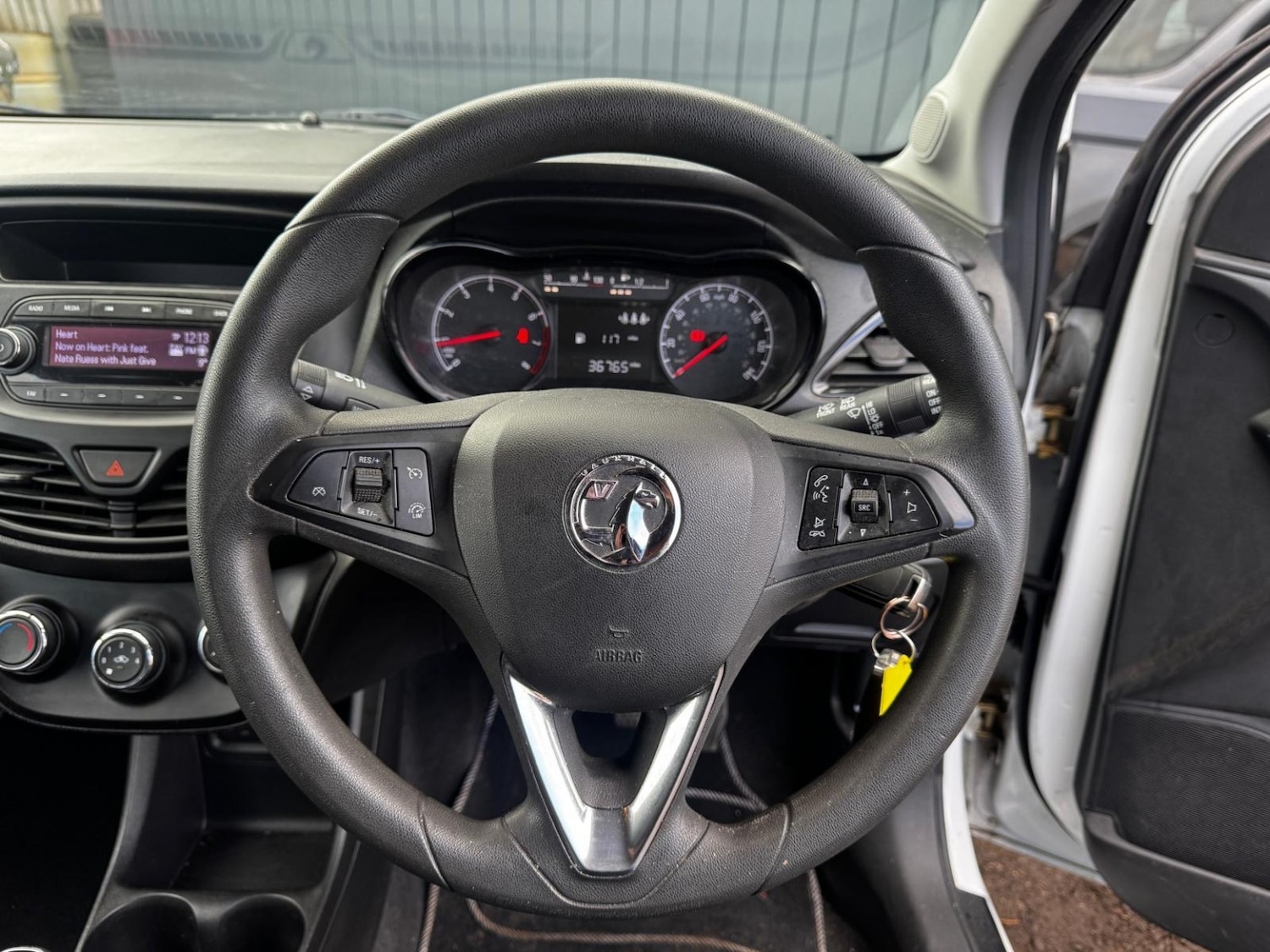 Used Vauxhall Viva 2017 for sale - 76741385: Photo 11