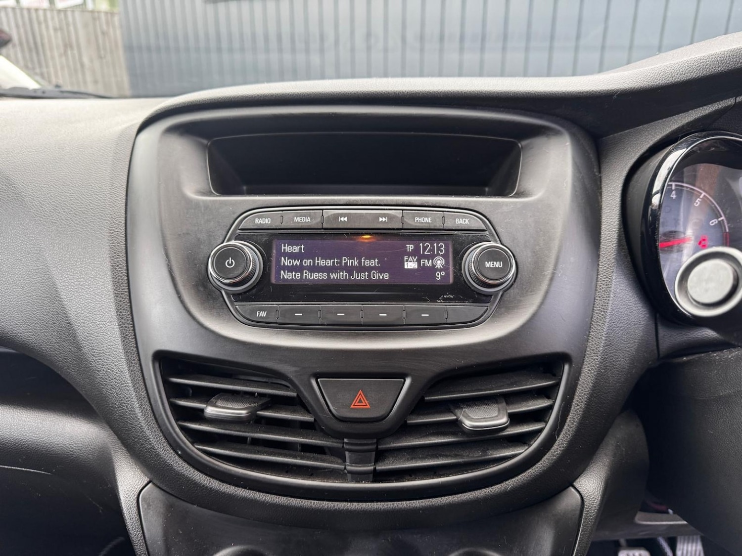 Used Vauxhall Viva 2017 for sale - 76741385: Photo 12