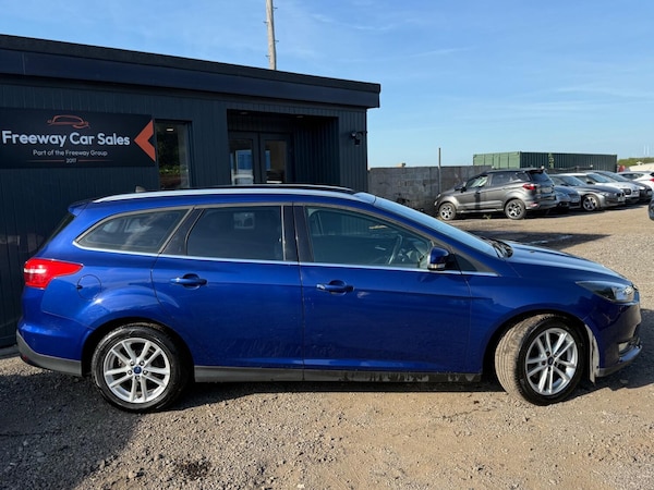 Used Ford Focus 2015 for sale - 75664462: Photo 2