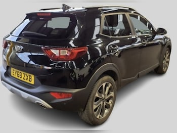 Used Kia Stonic 2018 for sale - 76631547: Photo