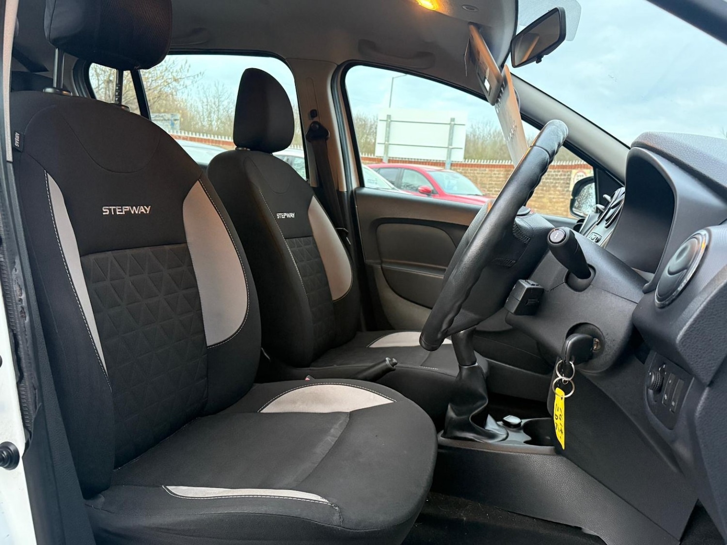 Used Dacia Sandero Stepway 2014 for sale - 77567465: Photo 9