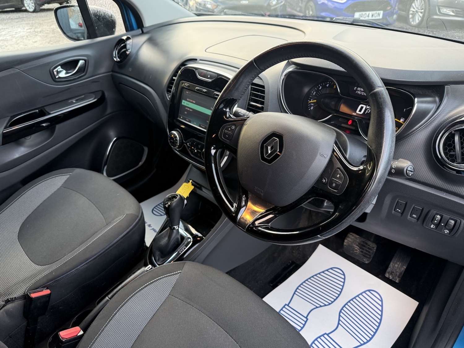 Used Renault Captur 2015 for sale - 76430910: Photo 9