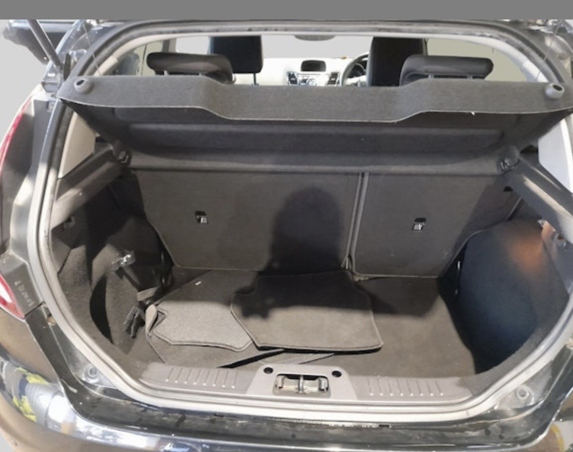 Used Ford Fiesta 2013 for sale - 76712757: Photo 11