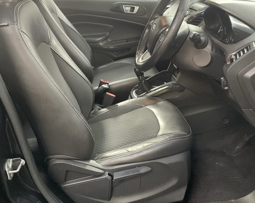 Used Ford Ecosport 2015 for sale - 77758952: Photo 10