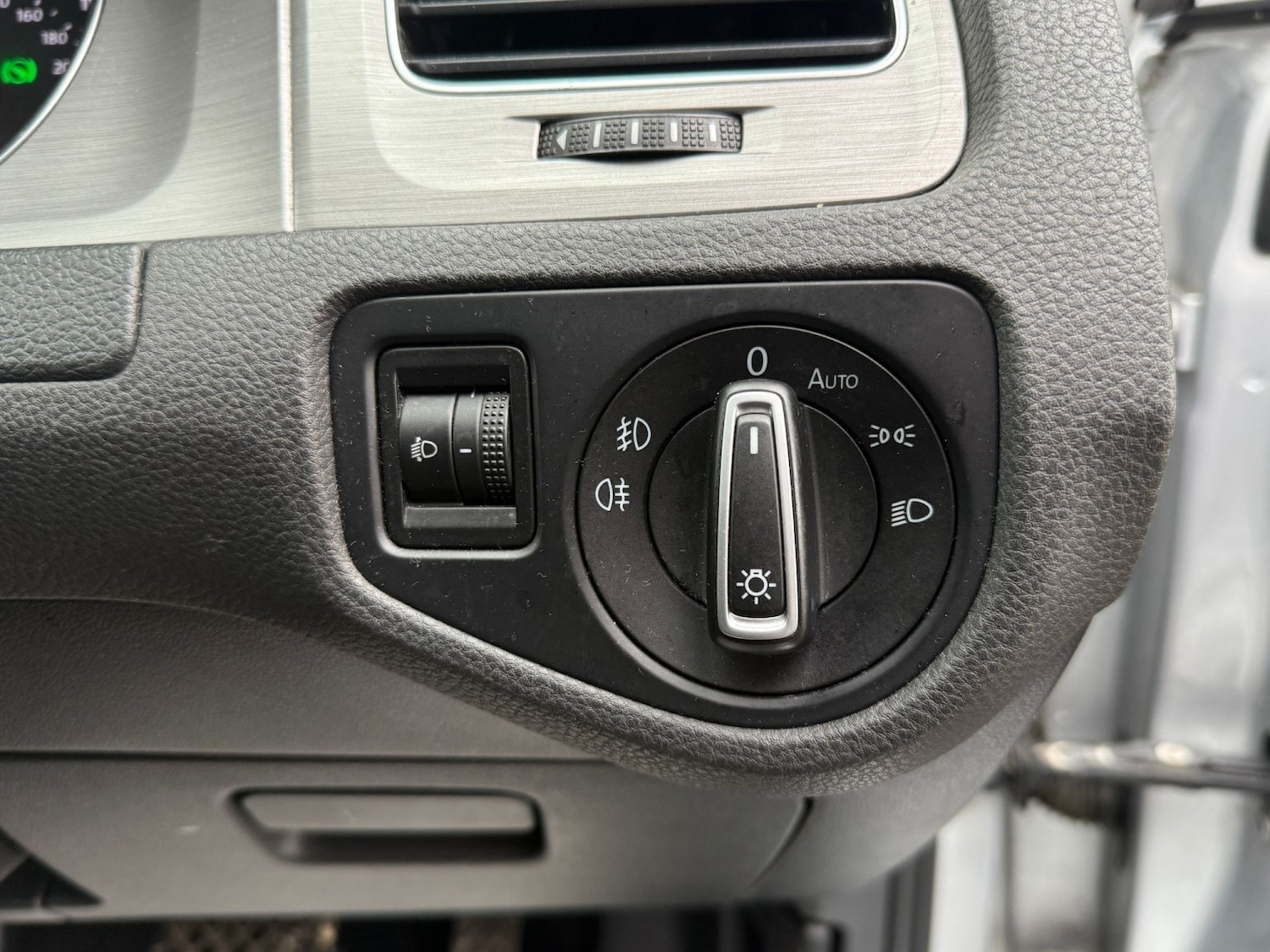 Used Volkswagen Golf 2015 for sale - 77336283: Photo 9