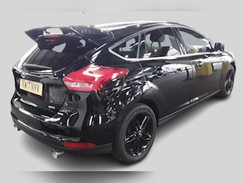Used Ford Focus 2017 for sale - 78502556: Photo