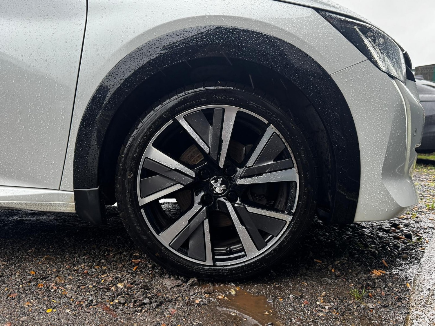 Used Peugeot 208 2020 for sale - 77113125: Photo 10