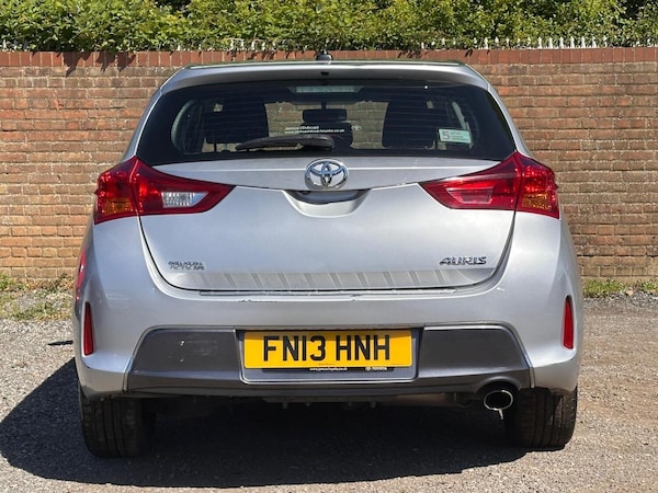 Used Toyota Auris 2013 for sale - 74582311: Photo 7