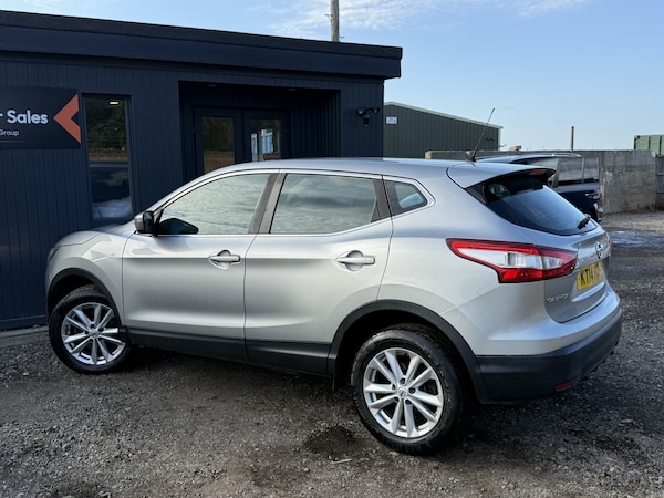 Used Nissan Qashqai 2014 for sale - 76211939: Photo 3