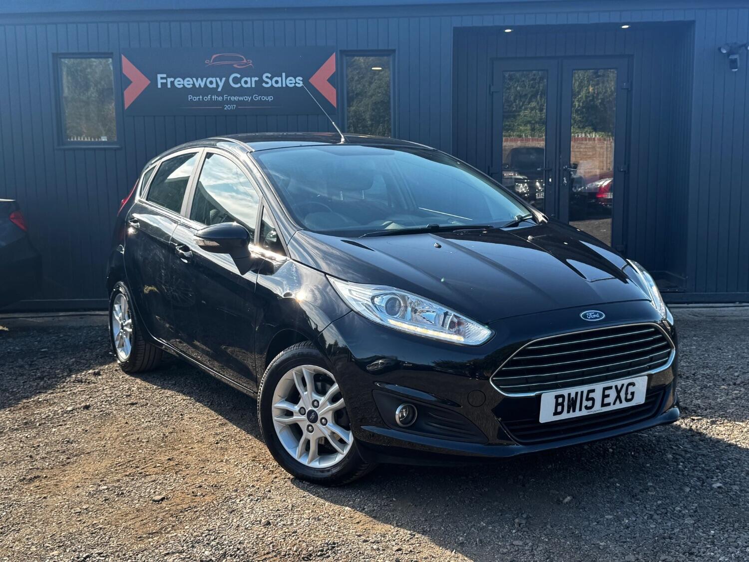Used Ford Fiesta 2015 for sale - 75994602: Photo 1