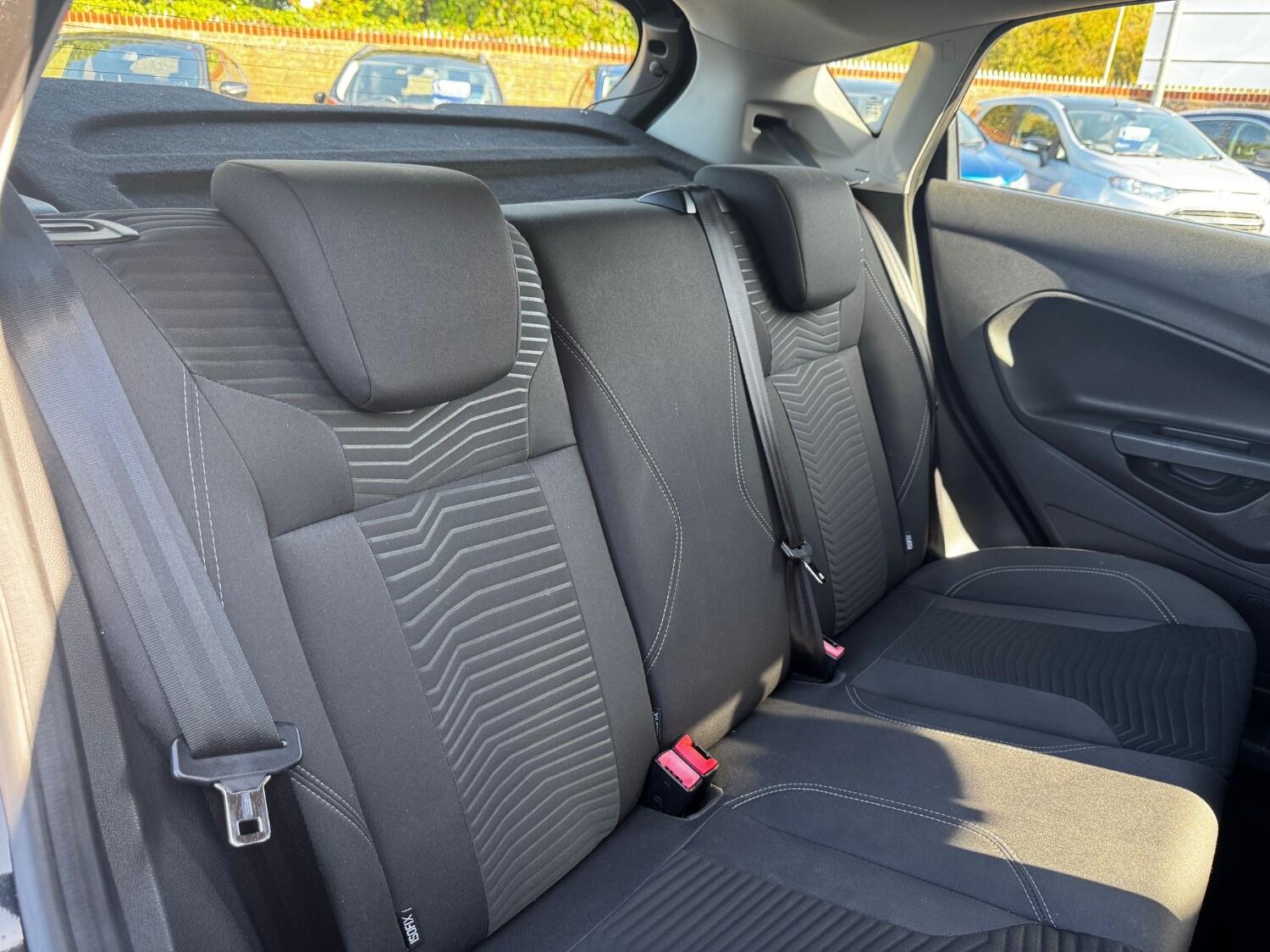 Used Ford Fiesta 2015 for sale - 75994602: Photo 13
