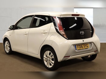 Used Toyota AYGO 2016 for sale - 79386235: Photo
