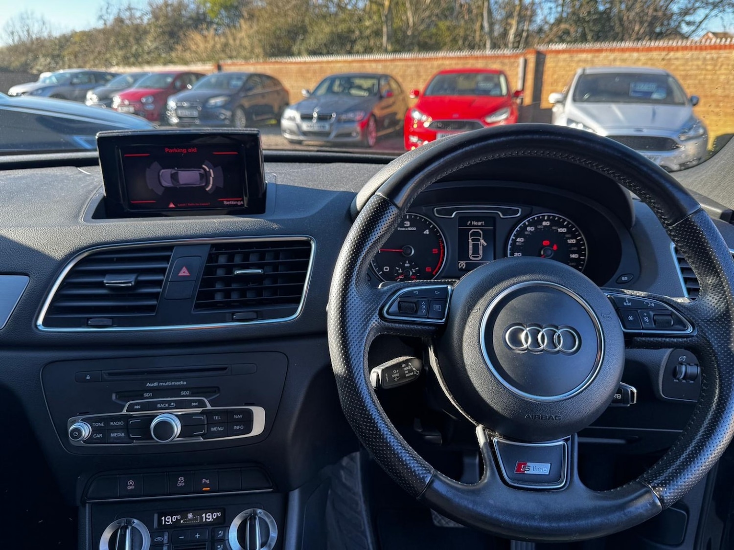 Used Audi Q3 2013 for sale - 77977052: Photo 12