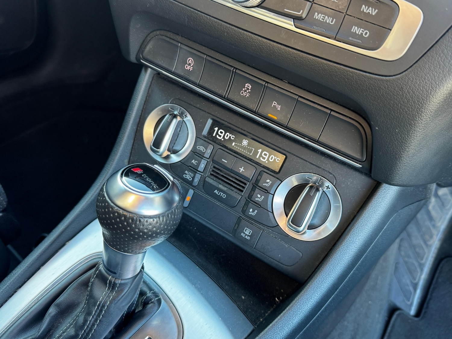 Used Audi Q3 2013 for sale - 77977052: Photo 22