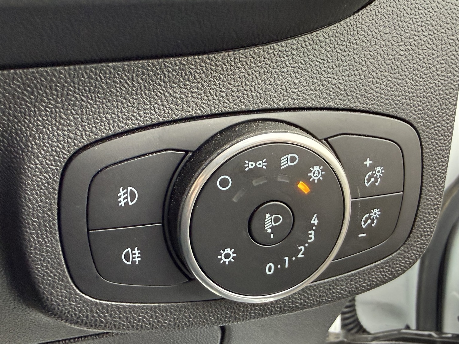 Used Ford Fiesta 2018 for sale - 76407556: Photo 18