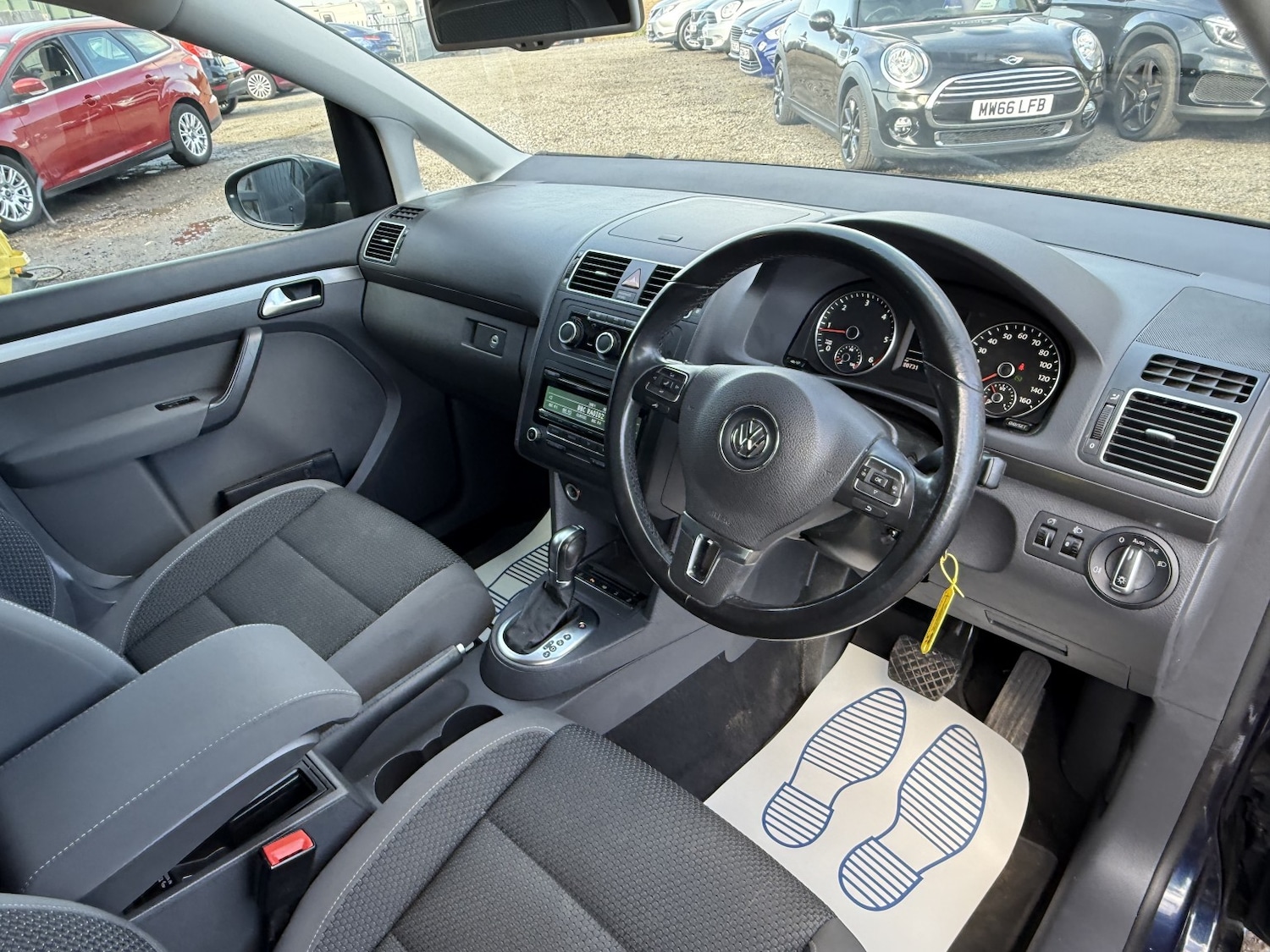 Used Volkswagen Touran 2015 for sale - 76211790: Photo 9