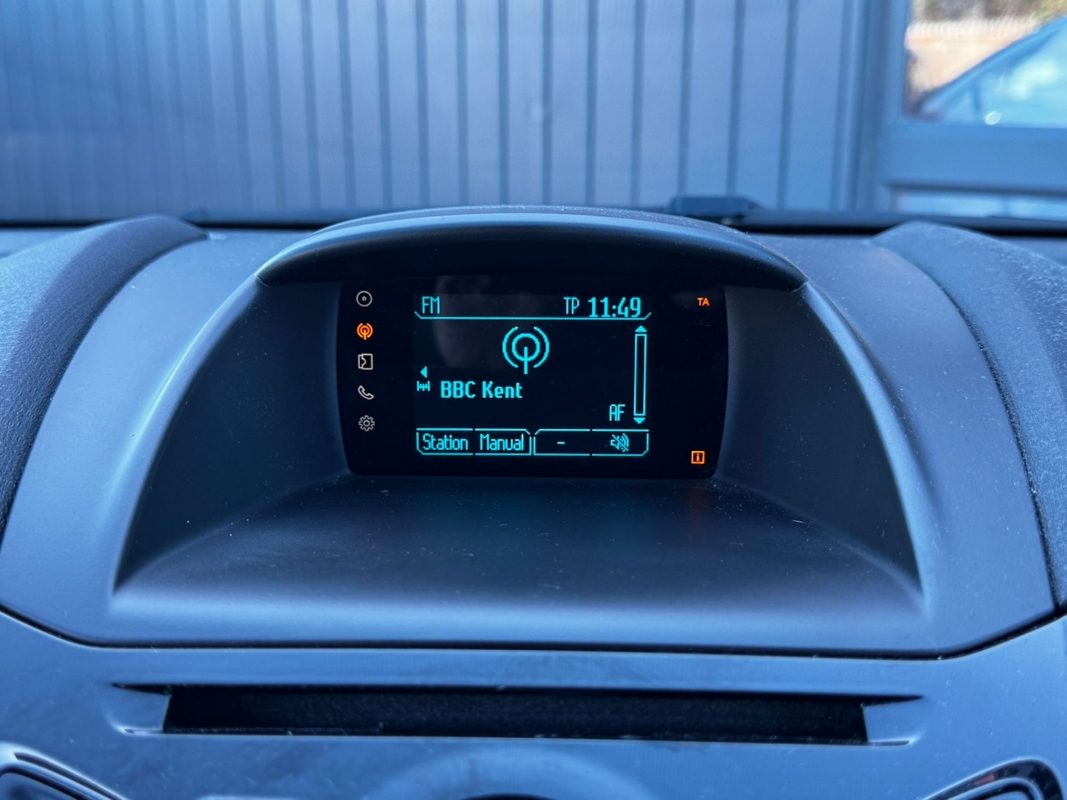 Used Ford Fiesta 2015 for sale - 76347190: Photo 12