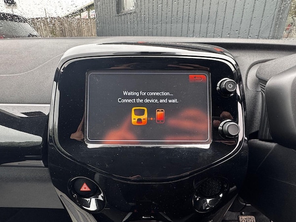 Used Toyota AYGO 2015 for sale - 75706102: Photo 9