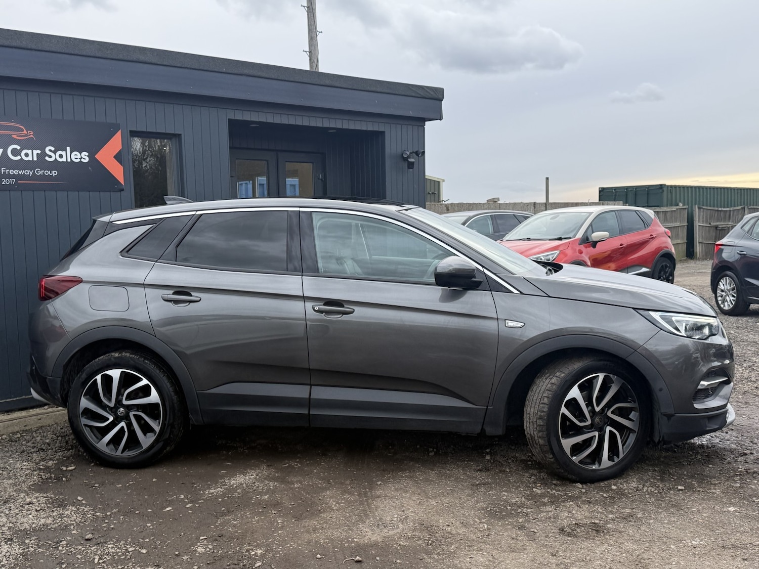 Used Vauxhall Grandland X 2018 for sale - 77937878: Photo 3