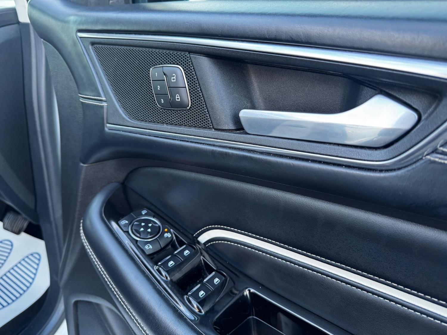 Used Ford Edge 2017 for sale - 76799149: Photo 28