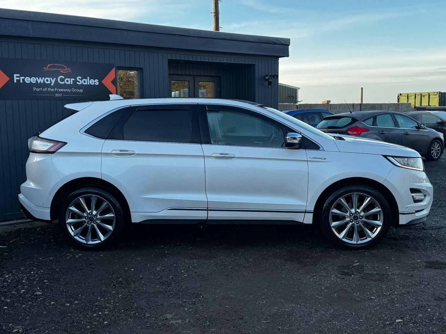 Used Ford Edge 2017 for sale - 76799149: Photo 3