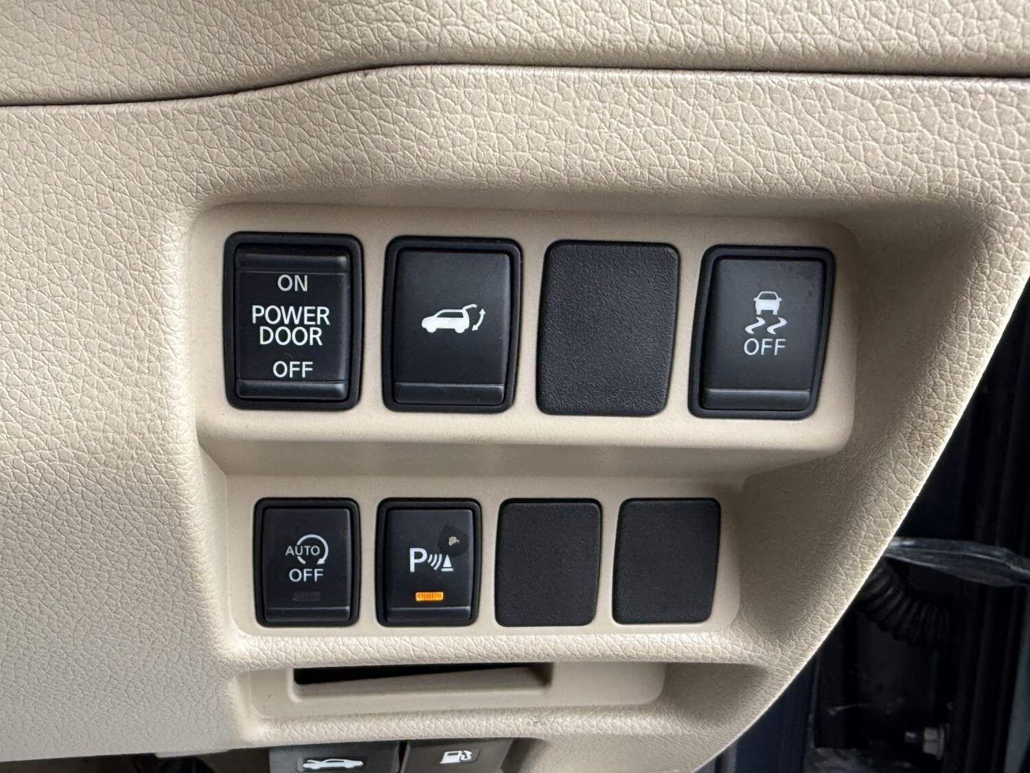 Used Nissan X-Trail 2015 for sale - 76120322: Photo 24