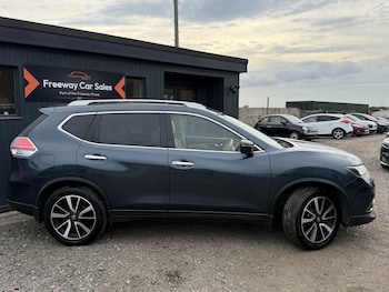 Used Nissan X-Trail 2015 for sale - 76120322: Photo 2
