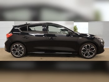 Used Ford Focus 2018 for sale - 78689005: Photo