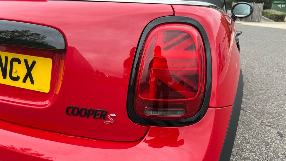 Used MINI Convertible 2021 for sale - 76086487: Photo 29