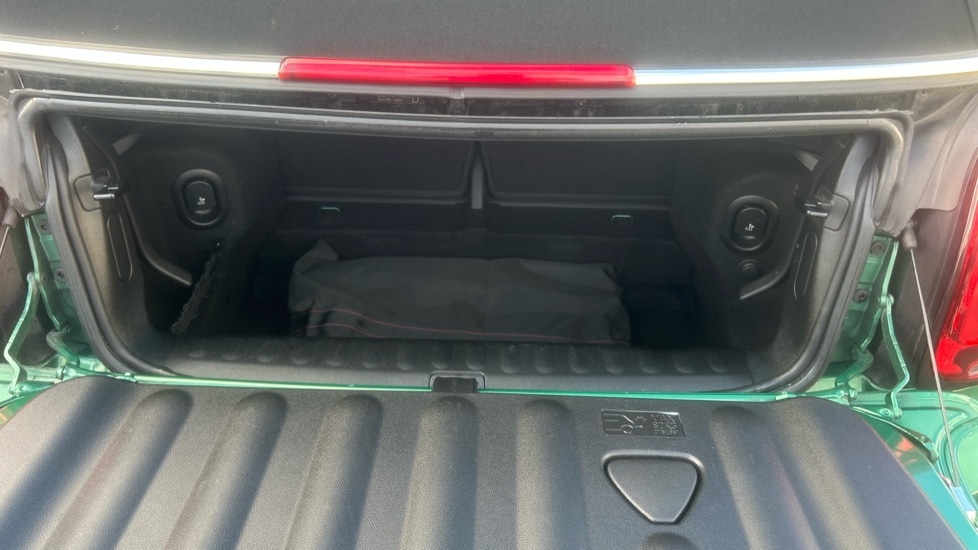 Used MINI Convertible 2022 for sale - 76874689: Photo 13