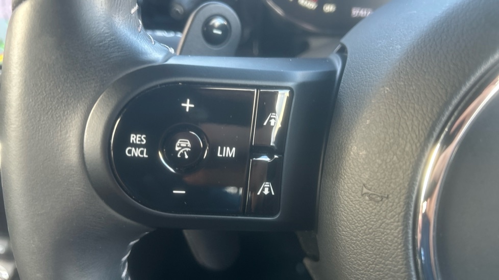 Used MINI Convertible 2022 for sale - 76874689: Photo 17