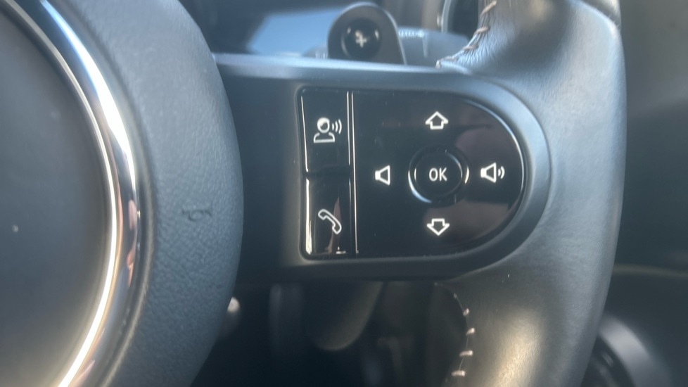 Used MINI Convertible 2022 for sale - 76874689: Photo 18