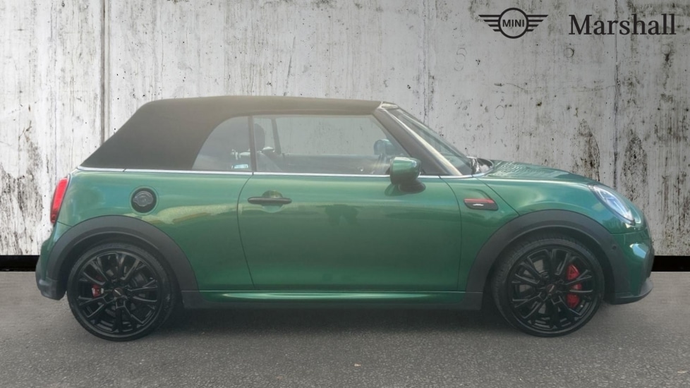 Used MINI Convertible 2022 for sale - 76874689: Photo 3