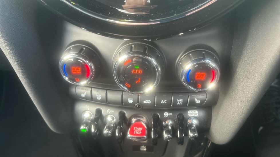 Used MINI Convertible 2022 for sale - 76874689: Photo 33