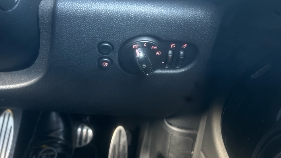 Used MINI Convertible 2022 for sale - 76874689: Photo 39